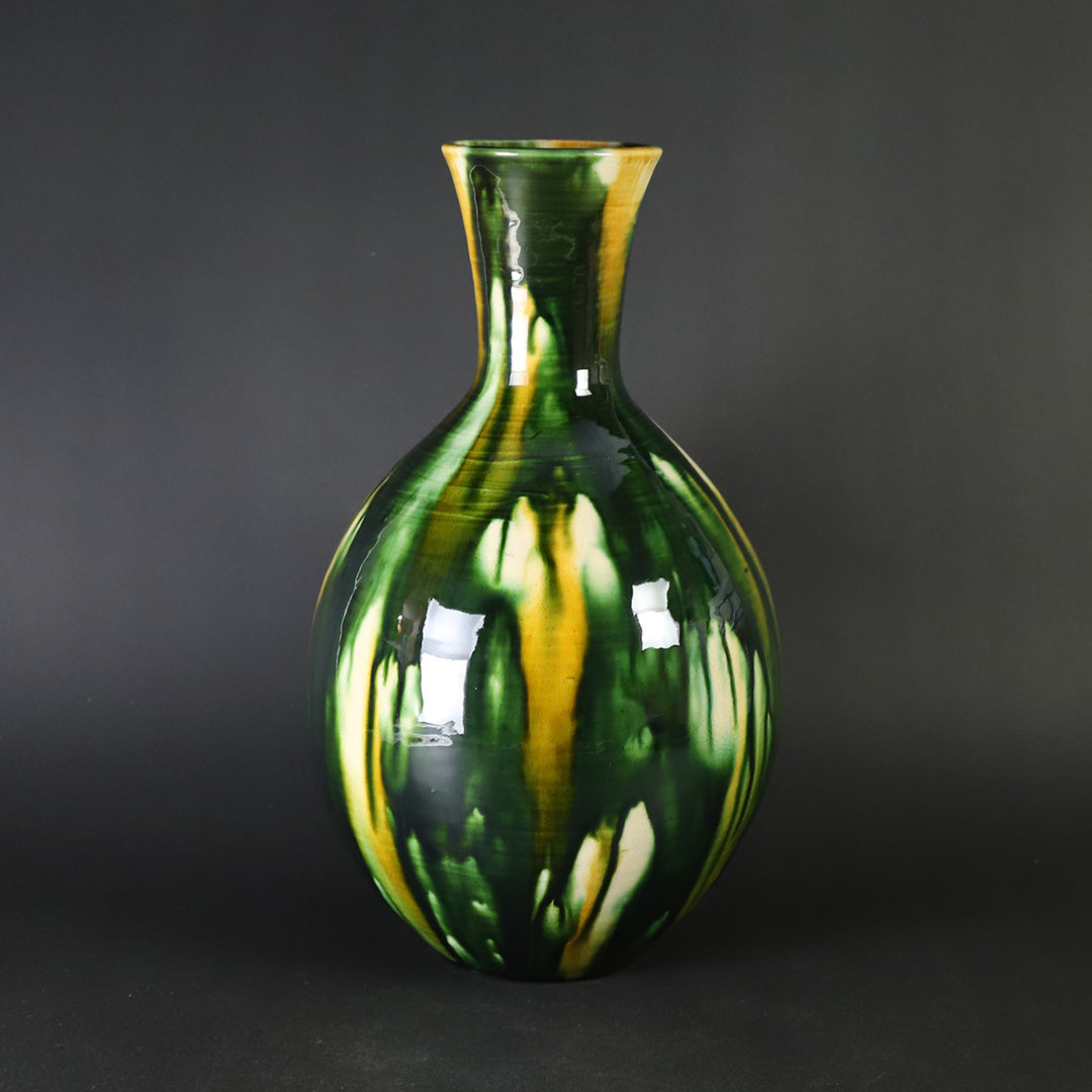 十四代中里太郎右衛門 作 唐津三彩瓶